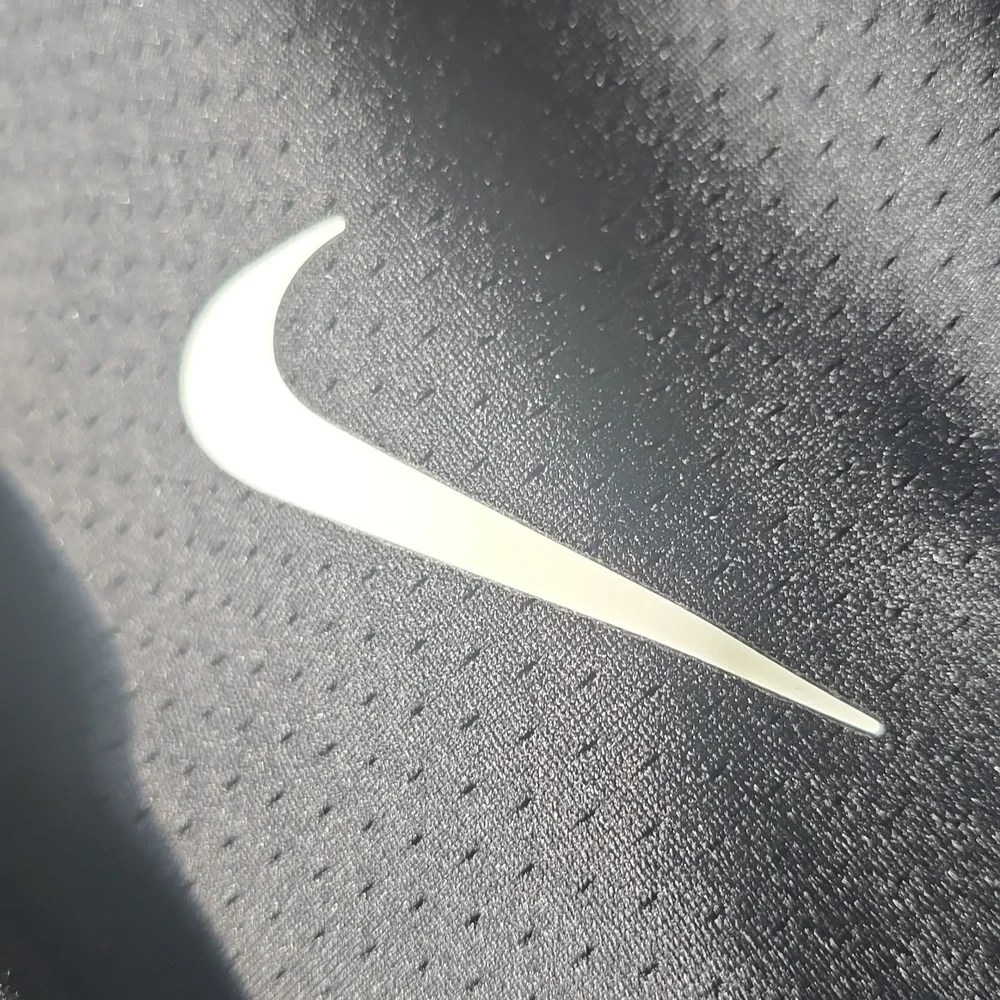 ❤️BUY 3 GET 1 FREE Nike UO Exclusive Cropped Swim Shirt,Color Black, S,M & L - Picture 7 of 13